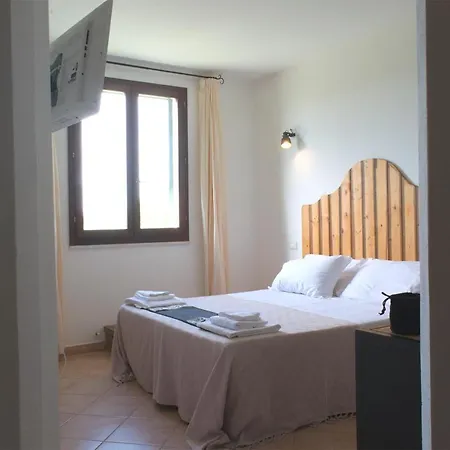 Dimore Delogu Il Rifugio Ideale Per Chi Ama Il Relax, Il Silenzio, Le Coccole E La Natura Aparthotel *