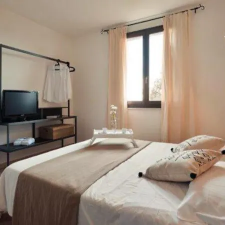 Aparthotel Dimore Delogu Il Rifugio Ideale Per Chi Ama Il Relax, Il Silenzio, Le Coccole E La Natura Casa Minnina